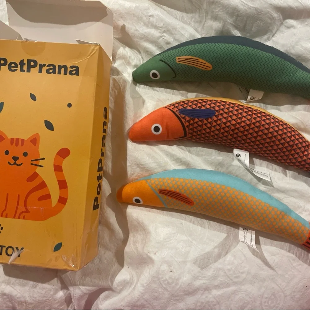 Petprana Cat Toys - 3 FISH in box!! Interactive cat Fun toy For Active Cats